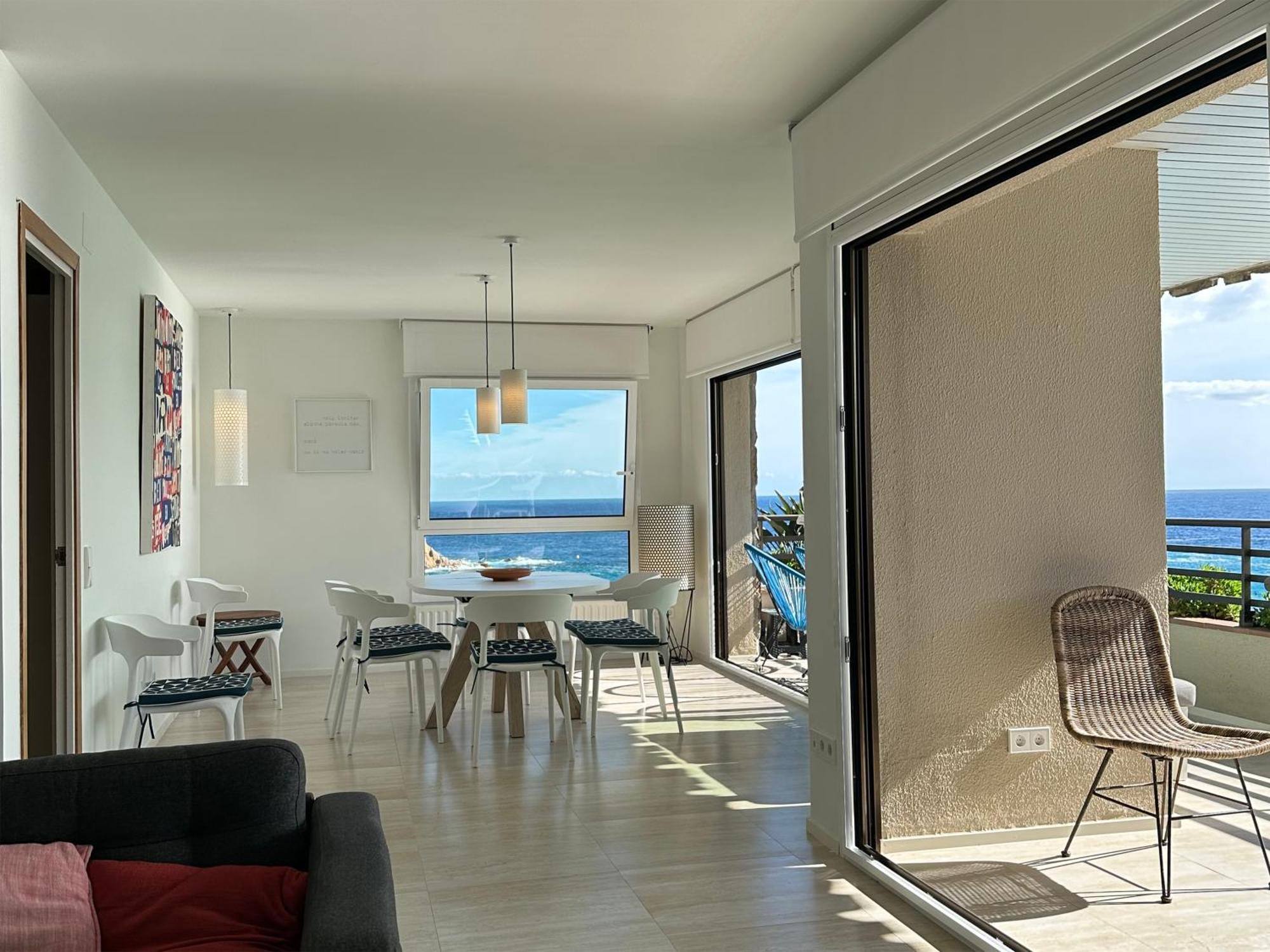 Magnificent Apartment At The Sea Front Of Тоса-де-Мар Екстер'єр фото